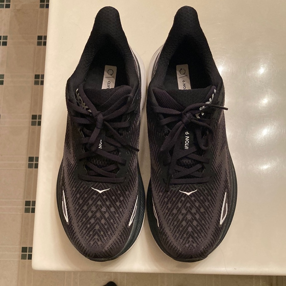 Hoka Clifton 9 Women’s shoes Size 9.5